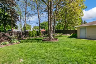 2970 S 104th St, West Allis, WI 53227 - Photo 28