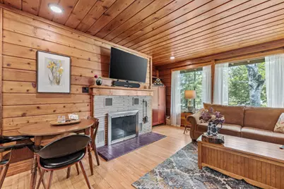 7124  Pioneer Rd, Cedarburg, WI 53012 - Photo 2