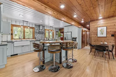 7124  Pioneer Rd, Cedarburg, WI 53012 - Photo 6