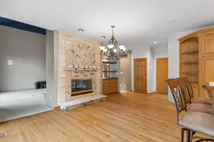 W275N1891 Cabin Creek Ct, Pewaukee, WI 53072 - Photo 16