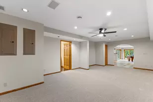 W275N1891 Cabin Creek Ct, Pewaukee, WI 53072 - Photo 38