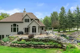 W275N1891 Cabin Creek Ct, Pewaukee, WI 53072 - Photo 42