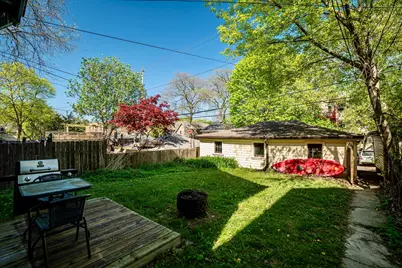 3412 N Bartlett Ave #3414, Milwaukee, WI 53211 - Photo 24