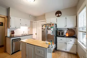 3412 N Bartlett Ave, Milwaukee, WI 53211 - Photo 16