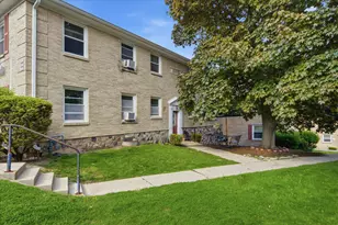1319 E Randolph Ct, Milwaukee, WI 53212 - Photo 34
