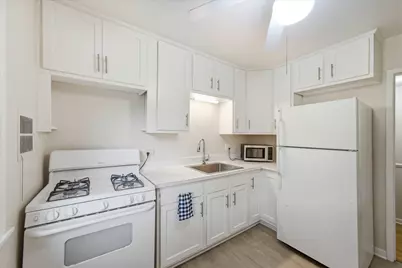 1319 E Randolph Ct #B, Milwaukee, WI 53212 - Photo 16
