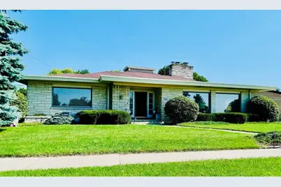 7814  2nd Ave, Kenosha, WI 53143 - Photo 1