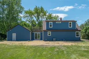 7920 W Puetz Rd, Franklin, WI 53132 - Photo 42