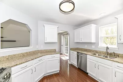 N88W18115  Duke St, Menomonee Falls, WI 53051 - Photo 14