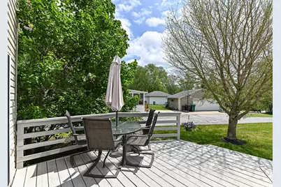 N88W18115  Duke St, Menomonee Falls, WI 53051 - Photo 38