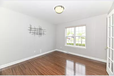 N88W18115  Duke St, Menomonee Falls, WI 53051 - Photo 8