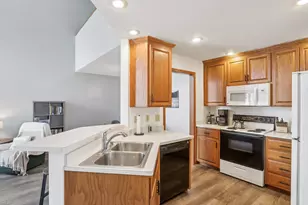 743 Cherokee Path, Lake Mills, WI 53551 - Photo 14