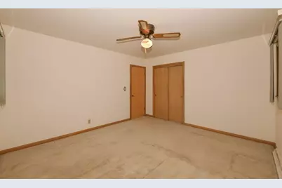 1631 W Bottsford Ave, Milwaukee, WI 53221 - Photo 20
