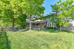 W171N4991 Greenview Ave, Menomonee Falls, WI 53051 - Photo 38