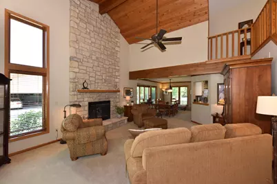 W171N4991  Greenview Ave, Menomonee Falls, WI 53051 - Photo 4