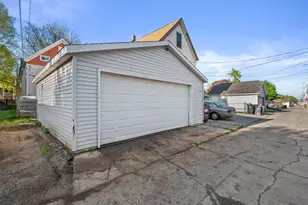 3651 E Barnard Ave, Cudahy, WI 53110 - Photo 10