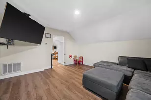 3651 E Barnard Ave, Cudahy, WI 53110 - Photo 30