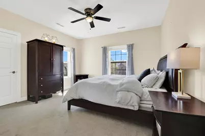 1070  Bedford Ct #201, Racine, WI 53406 - Photo 18
