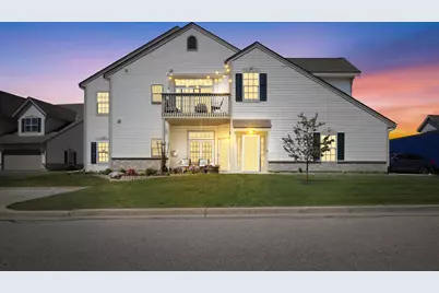 1070  Bedford Ct #201, Racine, WI 53406 - Photo 1