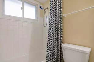 5857 N 76th St, Milwaukee, WI 53218 - Photo 20