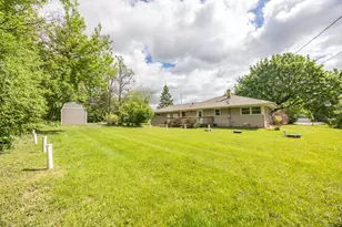 1401 S Westbrooke Parkway, New Berlin, WI 53146 - Photo 28