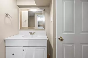 1401 S Westbrooke Parkway, New Berlin, WI 53146 - Photo 50