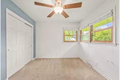 1401 S Westbrooke Pkwy, New Berlin, WI 53146 - Photo 42