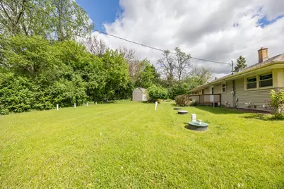 1401 S Westbrooke Pkwy, New Berlin, WI 53146 - Photo 28