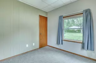4325 W Grange Ave, Greenfield, WI 53220 - Photo 12