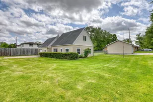 4325 W Grange Ave, Greenfield, WI 53220 - Photo 22
