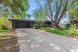 234 Green Valley Pl, West Bend, WI 53095 - Photo 1