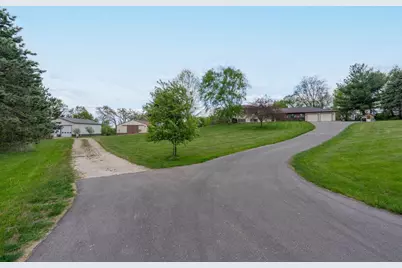 4613 W Rutland Rd, Rutland, WI 53521 - Photo 16