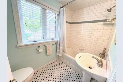 1881  Sherwood Dr, Beloit, WI 53511 - Photo 20