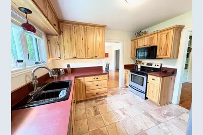 1881  Sherwood Dr, Beloit, WI 53511 - Photo 10