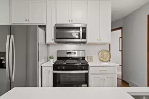 726 Royal Park Rd, Racine, WI 53402 - Photo 22