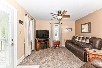 1251  Illinois St, Racine, WI 53405 - Photo 8