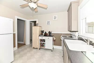 1251  Illinois St, Racine, WI 53405 - Photo 12