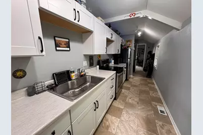 817  Chicago Ave #133 Lasalle St, Waukesha, WI 53188 - Photo 10