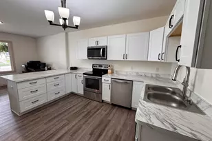817 Chicago Ave, Waukesha, WI 53188 - Photo 2