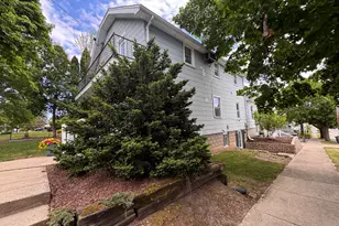 817 Chicago Ave, Waukesha, WI 53188 - Photo 18