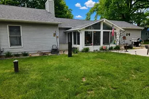 622 S 4th St, Silver Lake, WI 53170 - Photo 18