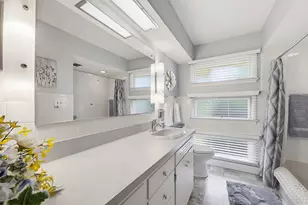 17000 W Observatory Rd, New Berlin, WI 53151 - Photo 16