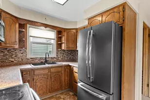 2332 37th St, Two Rivers, WI 54241 - Photo 10