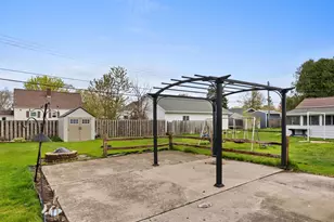 2332 37th St, Two Rivers, WI 54241 - Photo 24