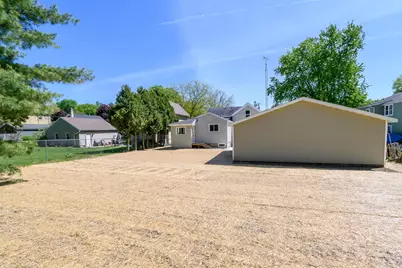 223 E Woolcock St, Jefferson, WI 53549 - Photo 34