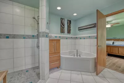 N2W31920  Twin Oaks Dr, Delafield, WI 53018 - Photo 24