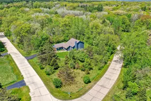 N2W31920 Twin Oaks Dr, Delafield, WI 53018 - Photo 48