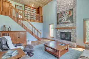 N2W31920 Twin Oaks Dr, Delafield, WI 53018 - Photo 8