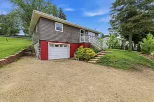 118 Highland Ave, Iron Ridge, WI 53035 - Photo 14