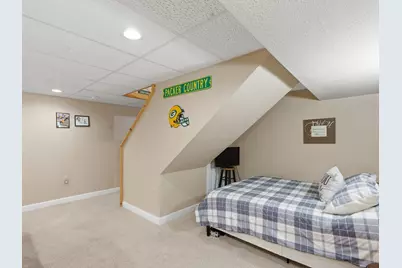 2247  Patrick Ln, Waukesha, WI 53188 - Photo 30